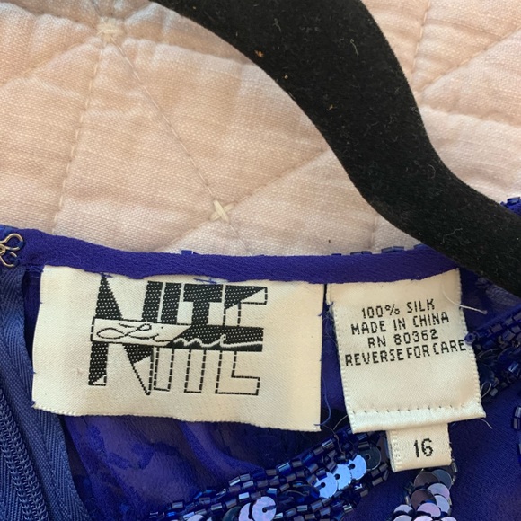 Vintage sheer silk beaded and sequins top. - Picture 2 of 6